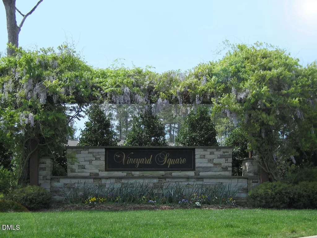 211 Chateau Place Chapel Hill NC 27516