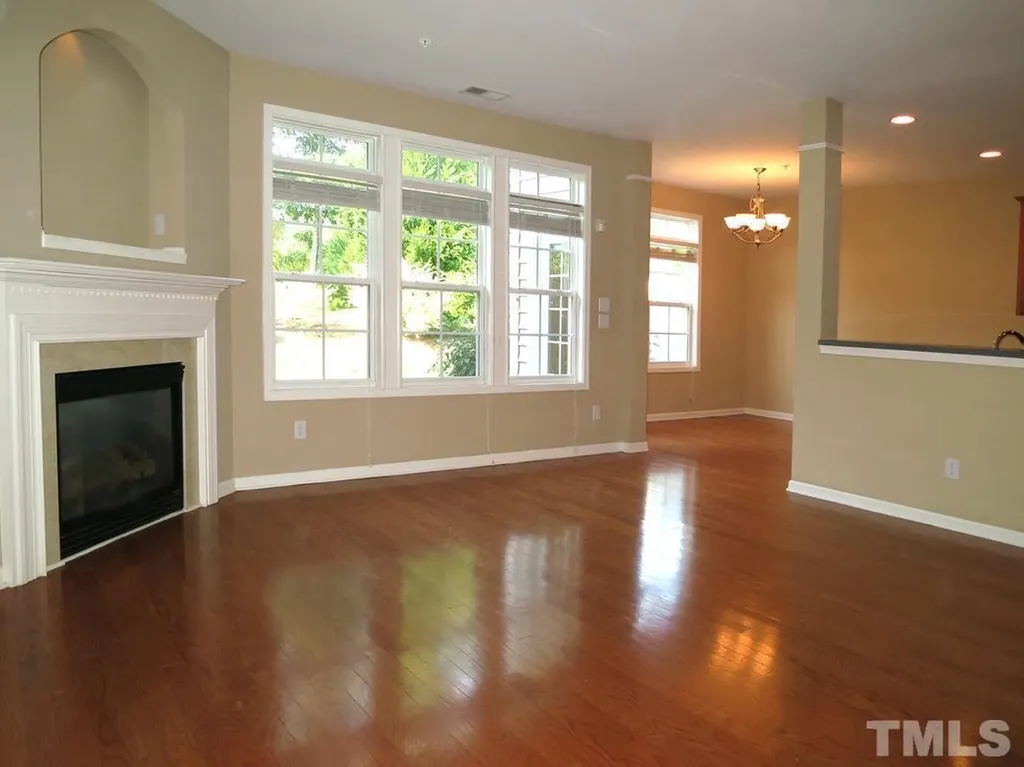 211 Chateau Place Chapel Hill NC 27516