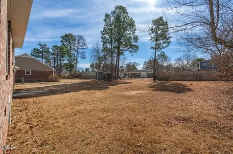 6467 Brookshire Street Fayetteville NC 28314