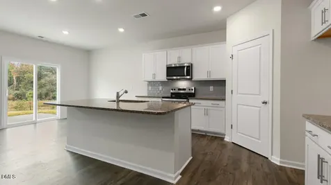 1453 Carisbrooke Drive Mebane NC 27302