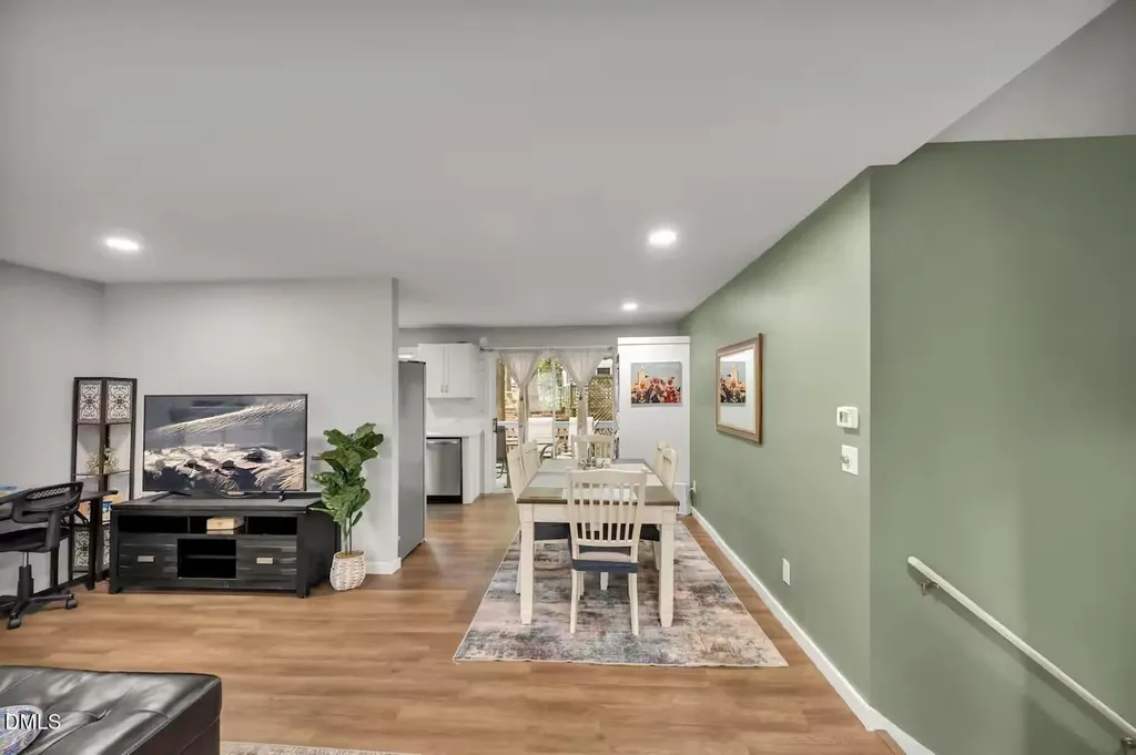 68 Willow Way Chapel Hill NC 27516