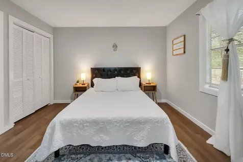 68 Willow Way Chapel Hill NC 27516