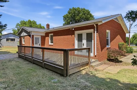 149 Martin Street Elon NC 27244