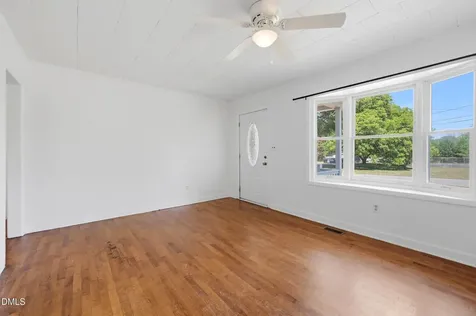 149 Martin Street Elon NC 27244