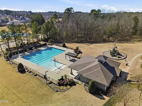 2109 Taramar Lane Zebulon NC 27597