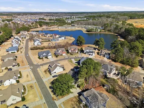 2109 Taramar Lane Zebulon NC 27597