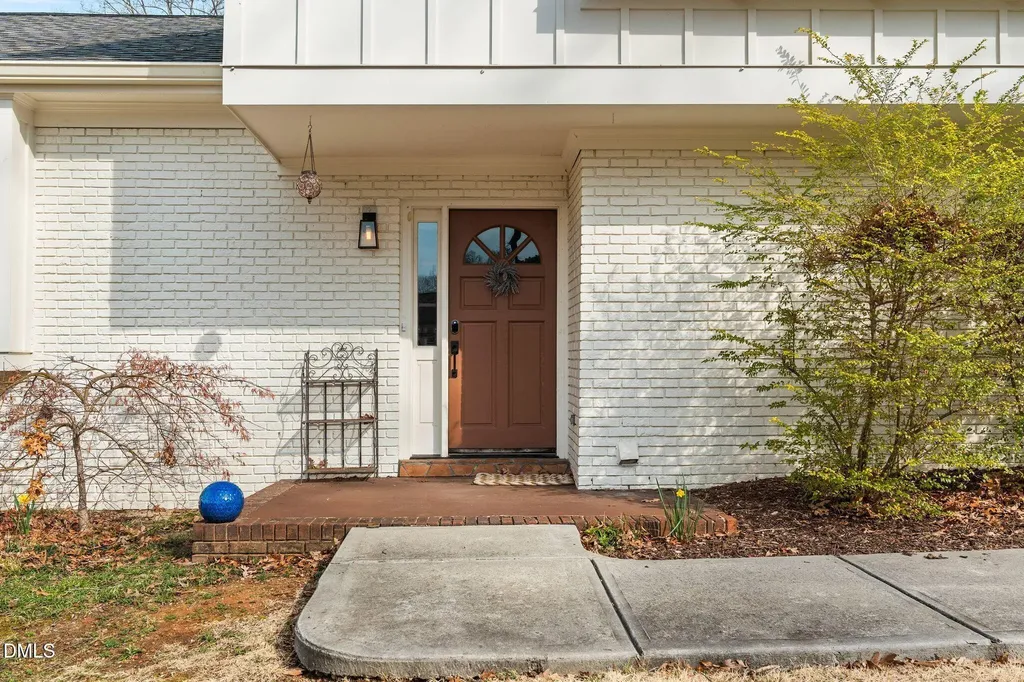 1201 Chardon Court Raleigh NC 27609