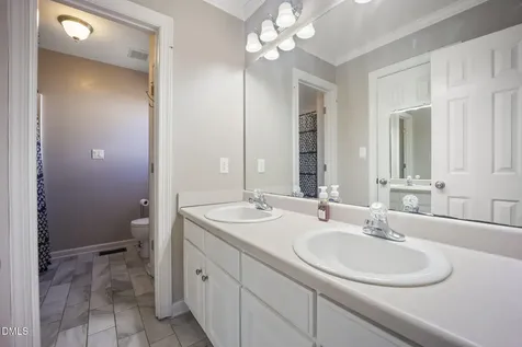 113 Dawn Avenue Four Oaks NC 27524