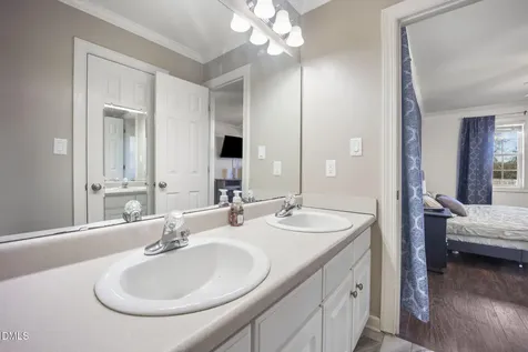 113 Dawn Avenue Four Oaks NC 27524