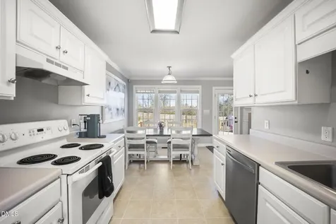 113 Dawn Avenue Four Oaks NC 27524