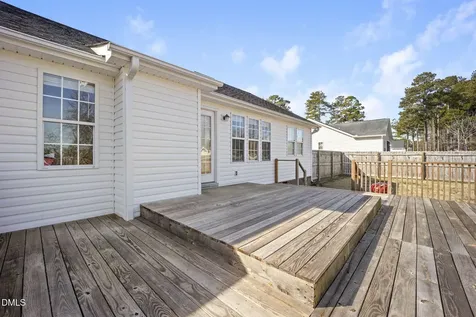 113 Dawn Avenue Four Oaks NC 27524