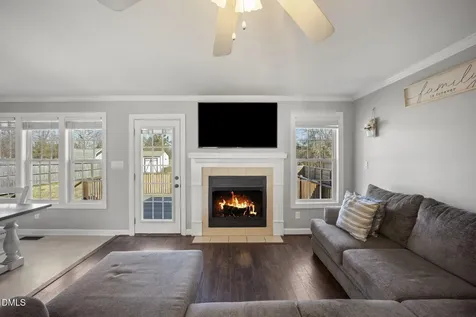 113 Dawn Avenue Four Oaks NC 27524