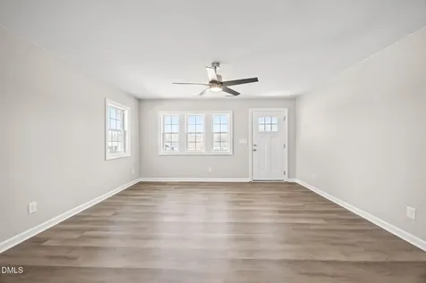 728 S Wakefield Street Zebulon NC 27597