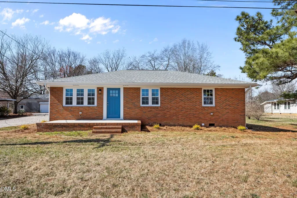 720 S Wakefield Street Zebulon NC 27597