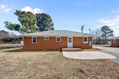 720 S Wakefield Street Zebulon NC 27597