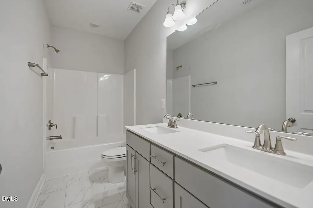 1932 Heisser Lane Fuquay Varina NC 27526