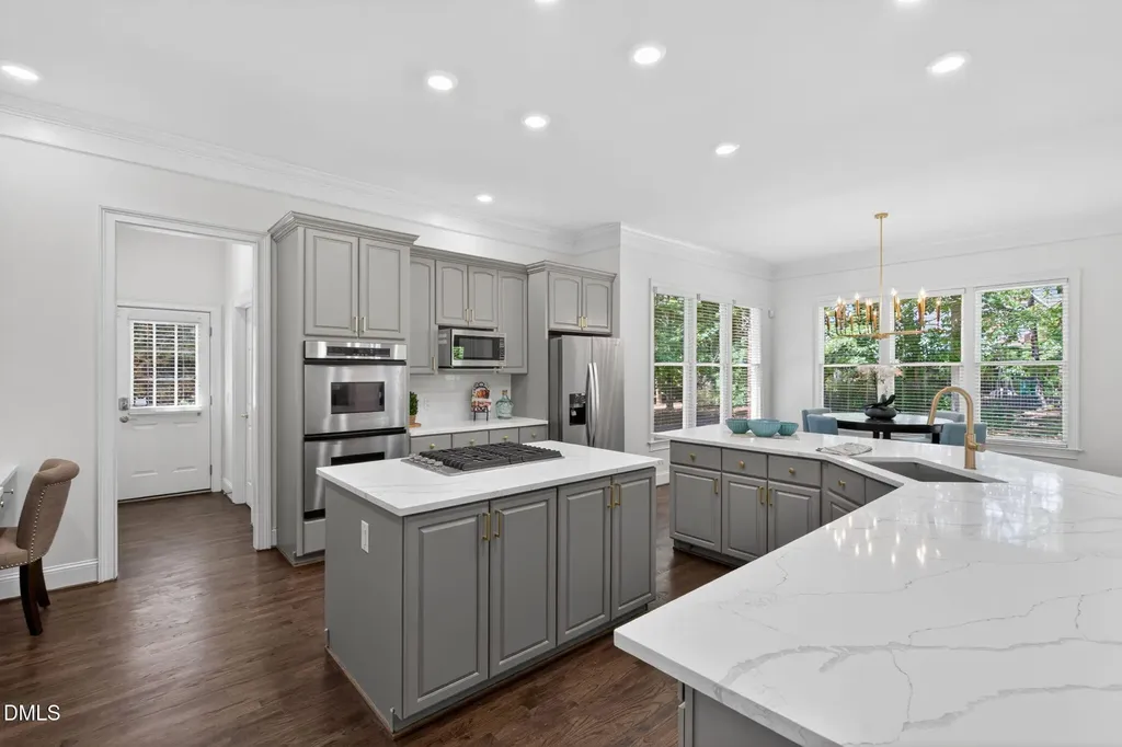 102 Trellingwood Morrisville NC 27560