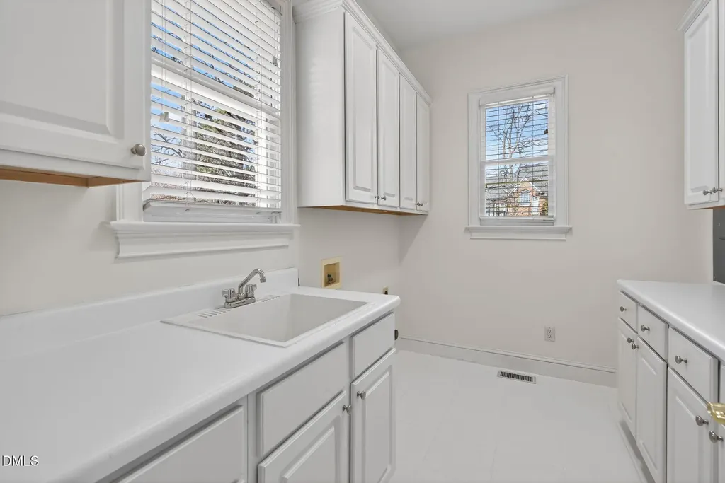 102 Trellingwood Morrisville NC 27560