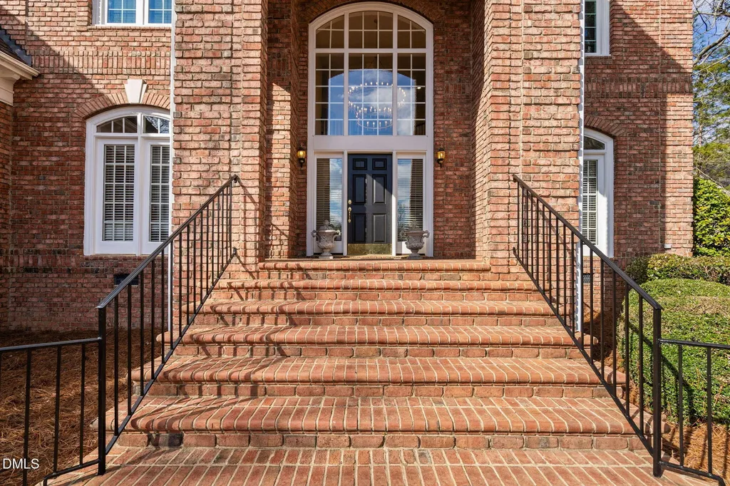 102 Trellingwood Morrisville NC 27560