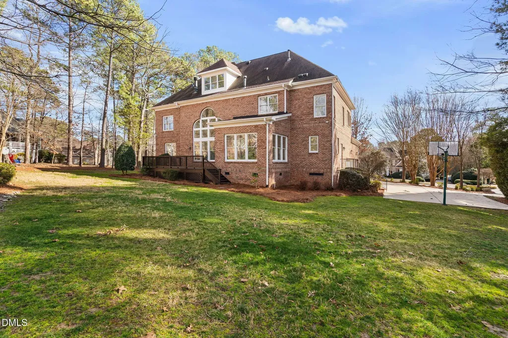 102 Trellingwood Morrisville NC 27560