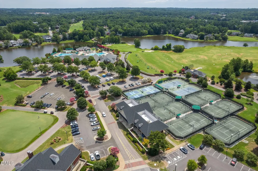 102 Trellingwood Morrisville NC 27560