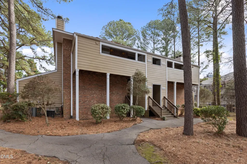 3237 Mill Run Raleigh NC 27612