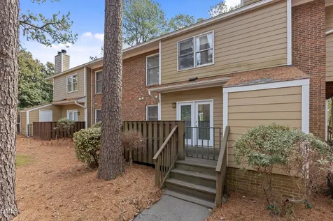 3237 Mill Run Raleigh NC 27612