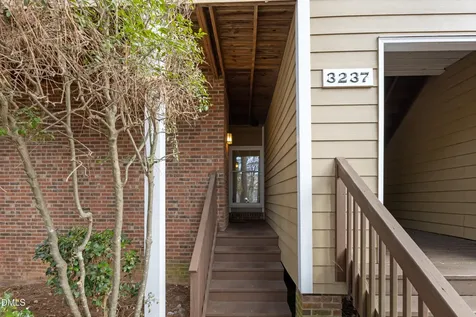 3237 Mill Run Raleigh NC 27612