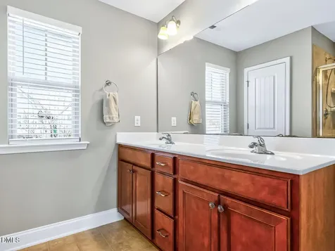 637 Groveview Wynd Wendell NC 27591