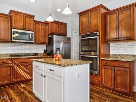 637 Groveview Wynd Wendell NC 27591