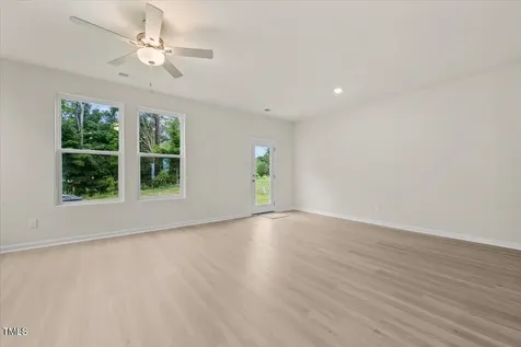 2112 Willow Glen Drive Graham NC 27253
