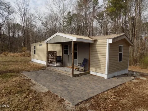 15 Full Circle Spring Hope NC 27882