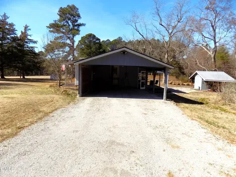 15 Full Circle Spring Hope NC 27882