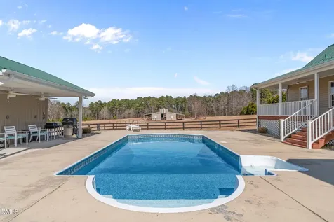 4240 Nicholson Road Cameron NC 28326