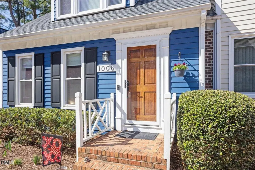 1008 Oak Lake Court Raleigh NC 27606
