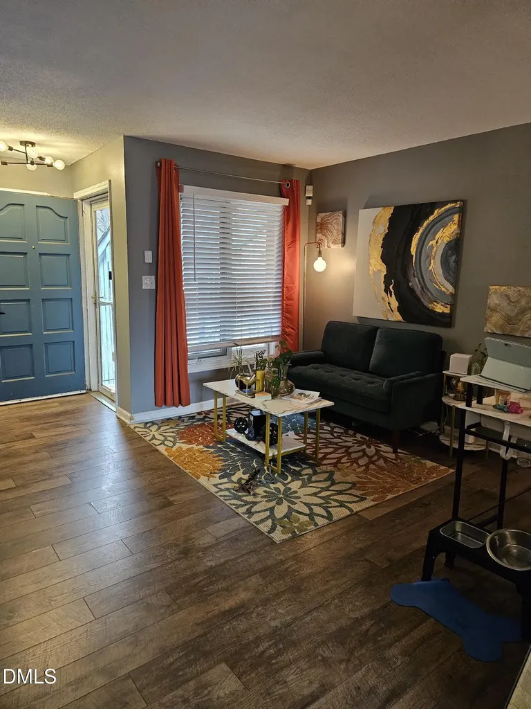 1914 Meadowlark Lane Charlotte NC 28210