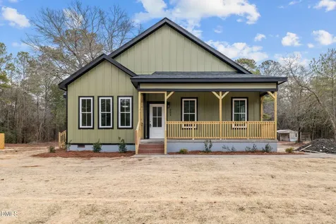 151 Creek Bend Drive Vass NC 28394