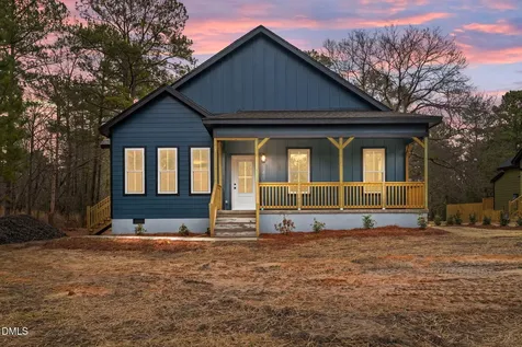 147 Creek Bend Drive Vass NC 28394