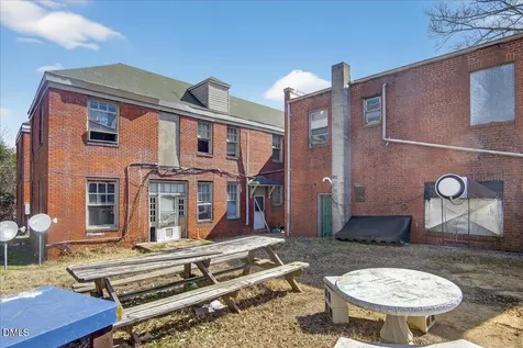 1010 S Garnett Street Henderson NC 27536