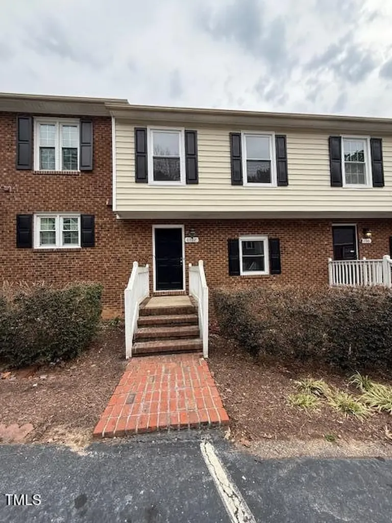 6102 Highcastle Court Raleigh NC 27613