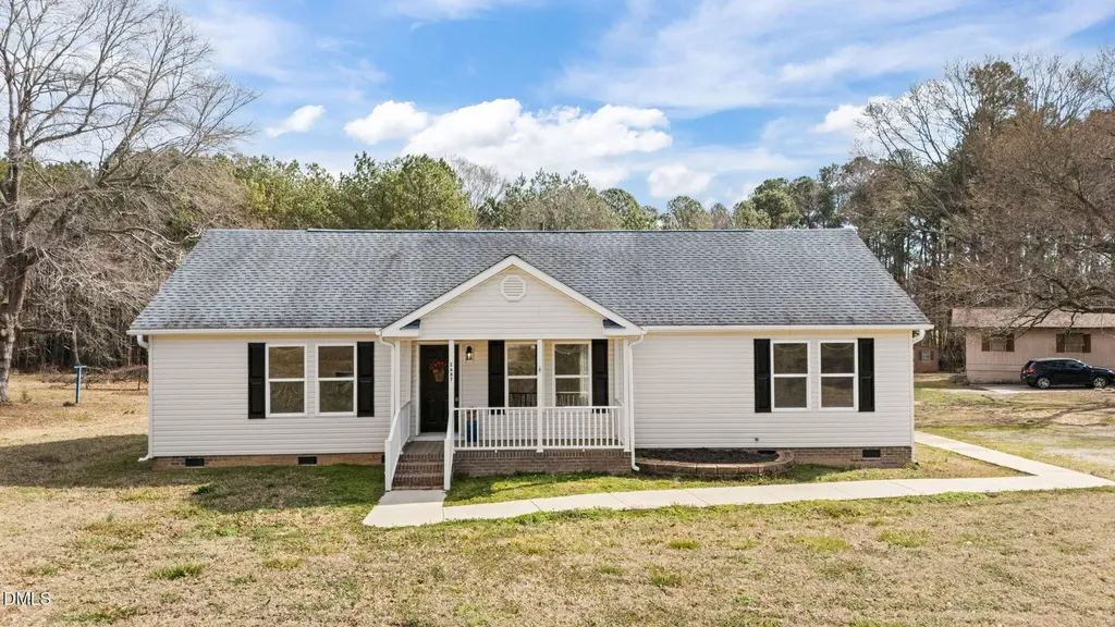 2687 Nc 39 S Henderson NC 27537