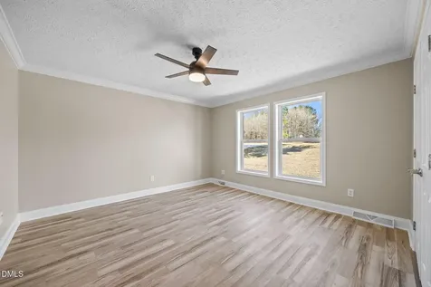 2687 Nc 39 S Henderson NC 27537