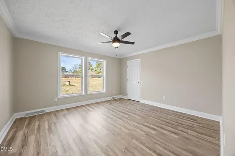 2687 Nc 39 S Henderson NC 27537