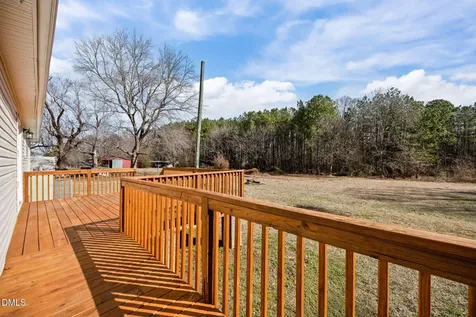 2687 Nc 39 S Henderson NC 27537