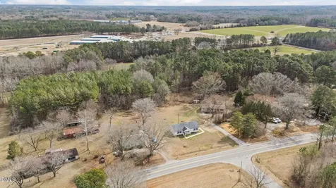 2687 Nc 39 S Henderson NC 27537