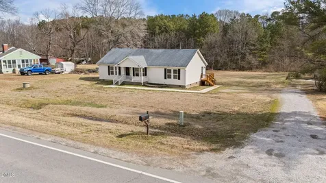 2687 Nc 39 S Henderson NC 27537
