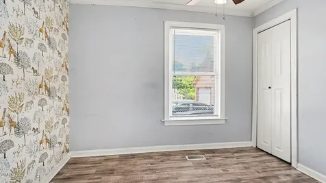 501 Apple Street Burlington NC 27217