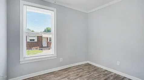 501 Apple Street Burlington NC 27217