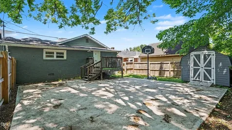 501 Apple Street Burlington NC 27217