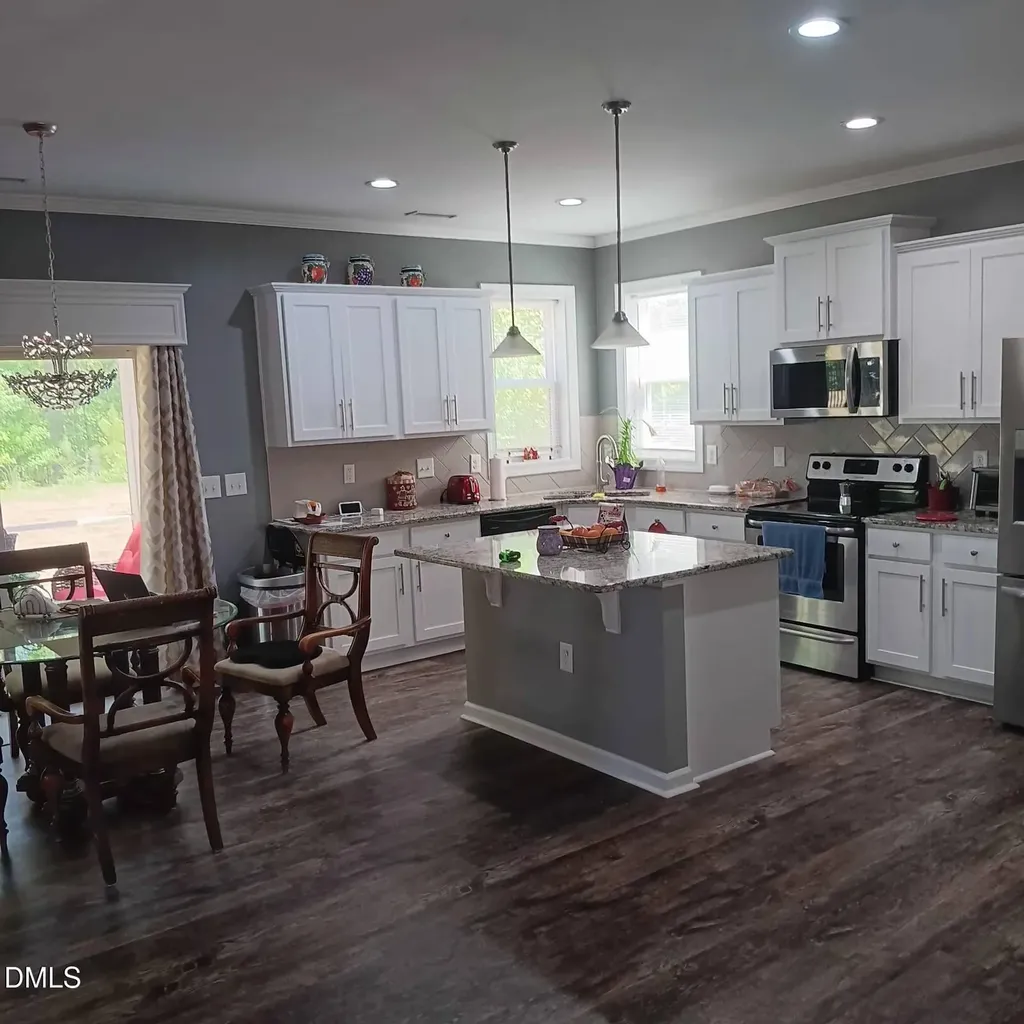 78 N Porcenna Lane Clayton NC 27527